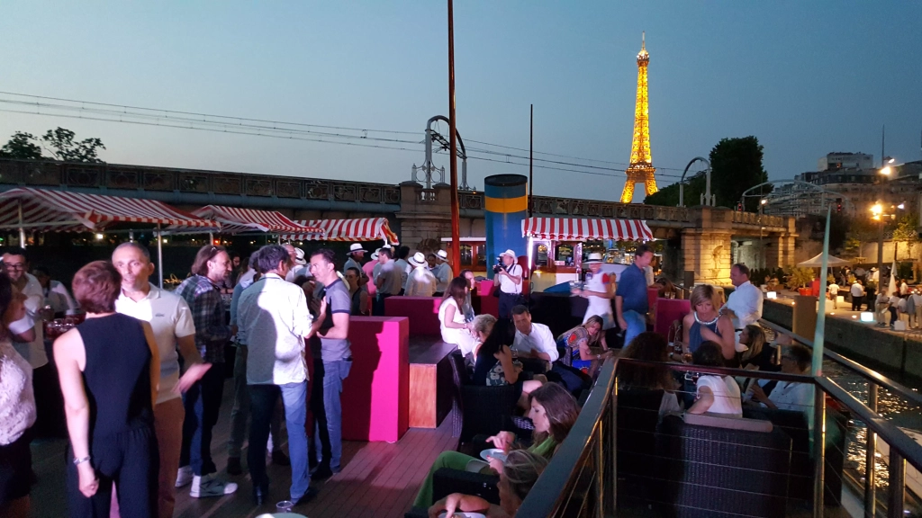 soirée d'entreprise à Paris sur un bateau